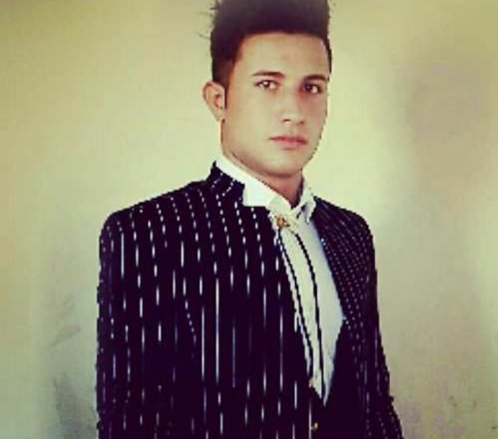 بهمن ذکاوت حسین و بی کس کفتیه